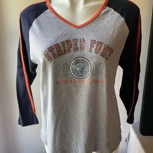 Disney Tigger t-shirt. Jr’s Large.